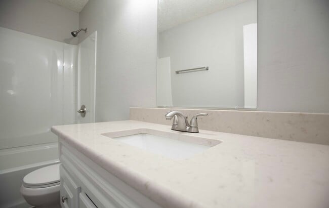 715 Rose Ln in North Little Rock, AR - Foto de edificio - Building Photo