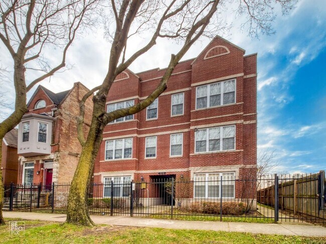 3610 S Ellis Ave in Chicago, IL - Building Photo - Building Photo