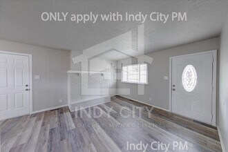 7838 Ridgewood Dr in Indianapolis, IN - Building Photo - Building Photo