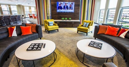 WaHu Apartments in Minneapolis, MN - Foto de edificio - Building Photo