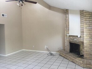 17915 Wild Willow Ln in Houston, TX - Building Photo - Building Photo