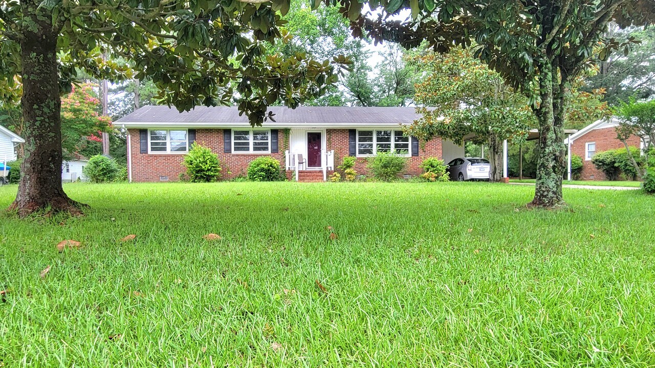 2407 Glenwood Ave in New Bern, NC - Building Photo