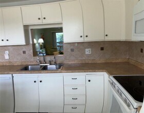 3102 Portofino Point in Coconut Creek, FL - Foto de edificio - Building Photo