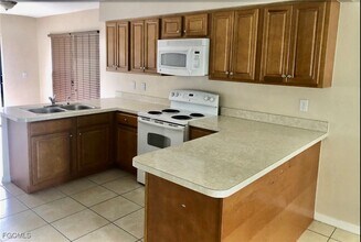 1804 SW 21st Ln in Cape Coral, FL - Building Photo - Building Photo