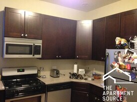 850 W Fletcher St in Chicago, IL - Building Photo