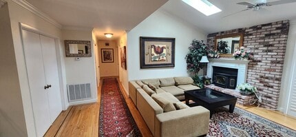 19566 Chaffee Cir in Groveland, CA - Building Photo - Building Photo