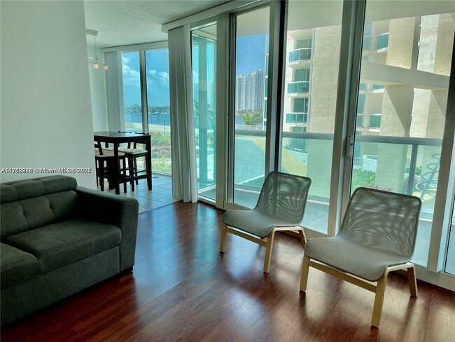 3370 NE 190th St, Unit 510 in Aventura, FL - Building Photo - Building Photo