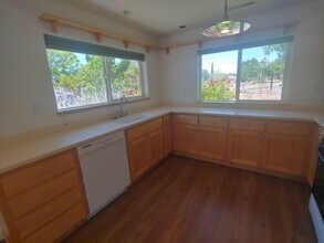 2585 Hartley St in Lakeport, CA - Building Photo - Building Photo