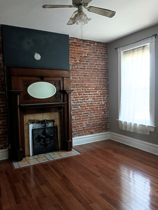 4386 Chouteau Ave, Unit A in St. Louis, MO - Building Photo