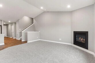 20554 Glade Ave in Lakeville, MN - Building Photo - Building Photo