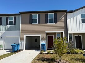 3353 Vesara Dr in Davenport, FL - Building Photo