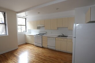 922 W Dakin in Chicago, IL - Building Photo - Building Photo