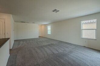 876 W Calle Sucre in Sahuarita, AZ - Building Photo - Building Photo