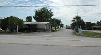 Palm Harbor in Titusville, FL - Building Photo