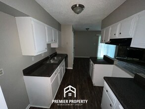 5011 Tradewind Terrace in Memphis, TN - Building Photo - Building Photo