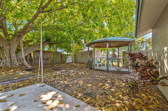1800 Carlton St in Merritt Island, FL - Building Photo - Building Photo