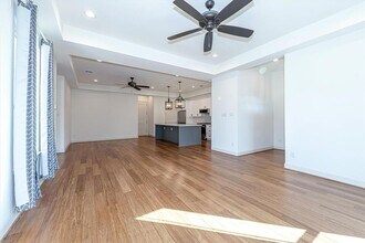 4218 Eigel St in Houston, TX - Building Photo - Building Photo