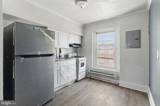 5000 Master St in Philadelphia, PA - Building Photo - Building Photo