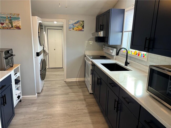 271 Great Island Rd in Narragansett, RI - Building Photo - Building Photo