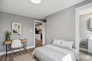 1223 W Somerset St, Unit PH012 in Philadelphia, PA - Building Photo