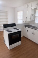 113 E 2nd St in Weatherford, TX - Building Photo - Building Photo