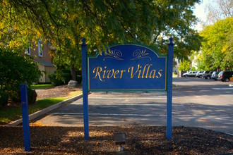 River Villas in Palmyra, NJ - Building Photo - Building Photo