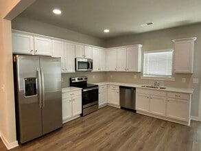 280 Avalon Wy in Clanton, AL - Building Photo - Building Photo