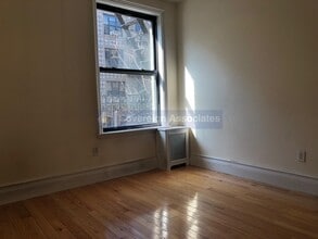 1 Arden St in New York, NY - Building Photo - Building Photo