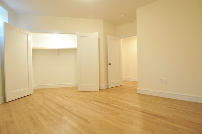 868 Beacon St, Unit 1 in Boston, MA - Building Photo - Building Photo