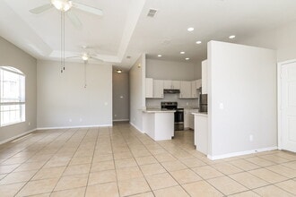 504 N 7th St in Haines City, FL - Foto de edificio - Building Photo