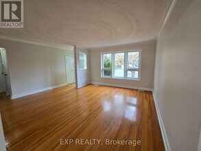 24 Fulham St in Toronto, ON - Building Photo - Building Photo