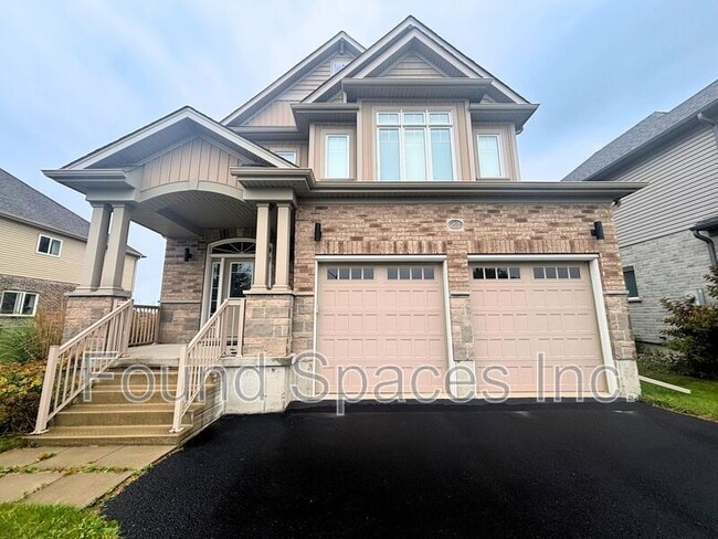 23 Irongate Dr in Brant, ON - Building Photo - Building Photo