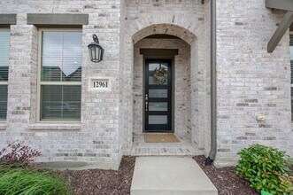12961 Wymeth Dr in Farmers Branch, TX - Building Photo - Building Photo