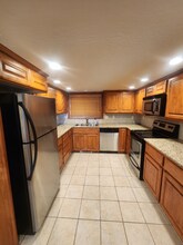 34152 Lakeside Ave in Bayview, ID - Building Photo - Building Photo