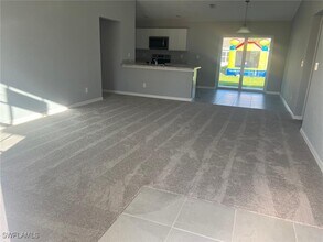 3713 NE 15th Pl in Cape Coral, FL - Building Photo - Building Photo