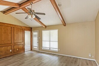 2206 Brim Ct in Grand Prairie, TX - Building Photo - Building Photo