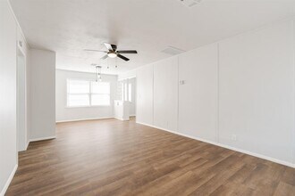 1211 W Wallace St in Shawnee, OK - Building Photo - Building Photo