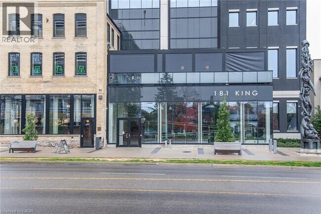 181 King St S in Waterloo, ON - Building Photo - Building Photo