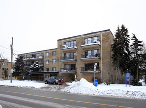 28-30 Upper Canada Dr in Toronto, ON - Building Photo - Building Photo