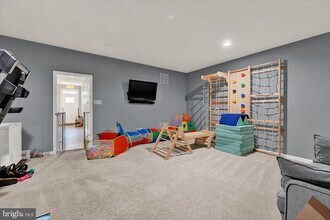 7650 Lyndon Ct in Glen Burnie, MD - Building Photo - Building Photo