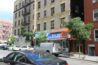 561 W 179th St in New York, NY - Building Photo - Building Photo