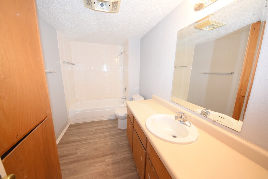 Washington Plaza Apartments Fayetteville, AR Apartments