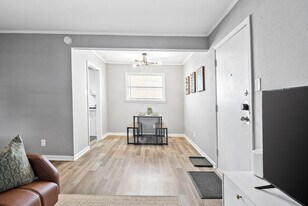 2409 Brun St, Unit SI ID1497892P in Houston, TX - Building Photo