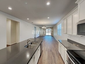 215 E Salerno Way in San Tan Valley, AZ - Building Photo - Building Photo