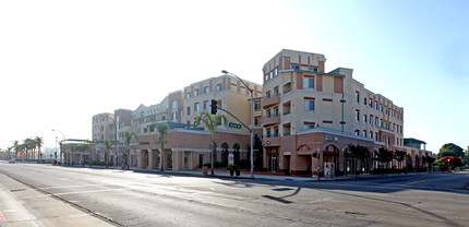 Alhambra Regency Plaza in Alhambra, CA - Building Photo - Building Photo