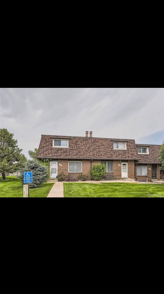 7137 S Webster St, Unit 7137 S Webster Street in Littleton, CO - Building Photo - Building Photo