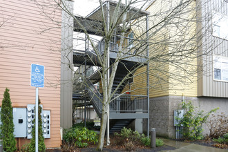 Terraces at the Pavilion in Eugene, OR - Building Photo - Building Photo