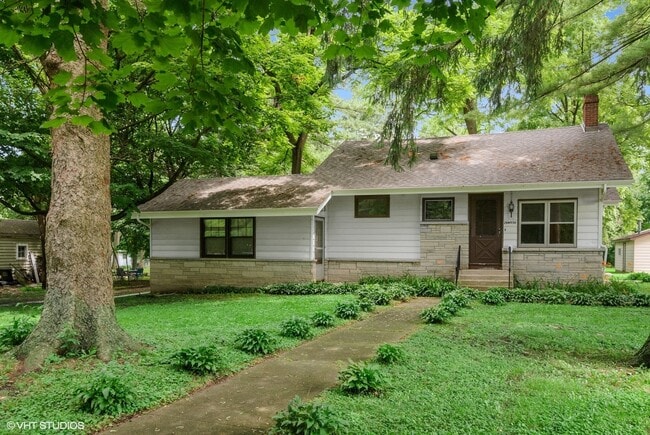 property at 28W456 Batavia Rd