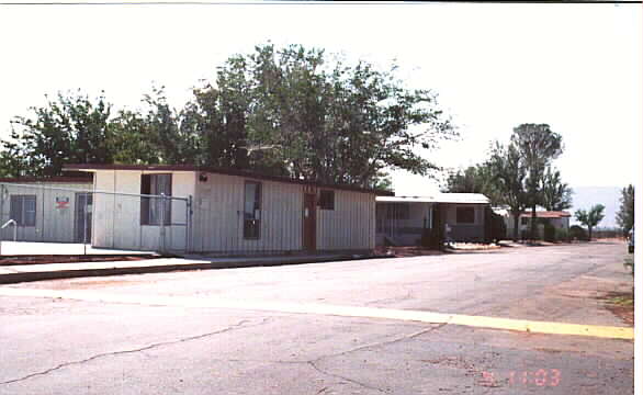 Vali-hi Mobile Home Parks in Apple Valley, CA - Foto de edificio