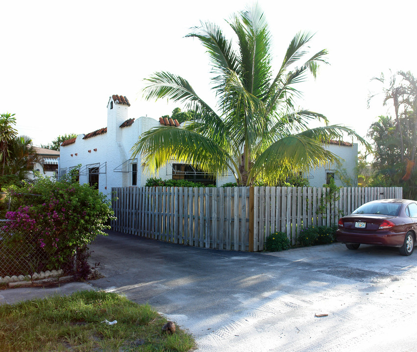 309 SW 20th St in Fort Lauderdale, FL - Building Photo